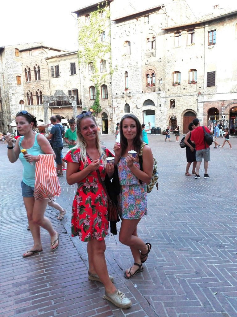 Gelato från världens bästa gelateria i San Gimignano